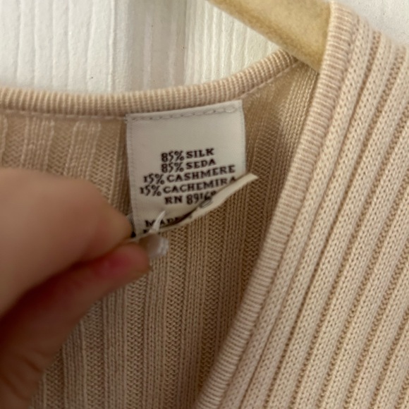 Perry Ellis sweater - Picture 3 of 5